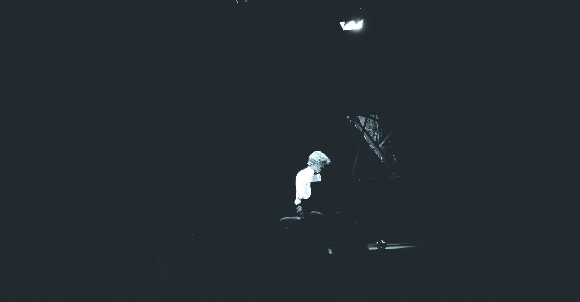 Alexander Maria Wagner at the piano in concert
